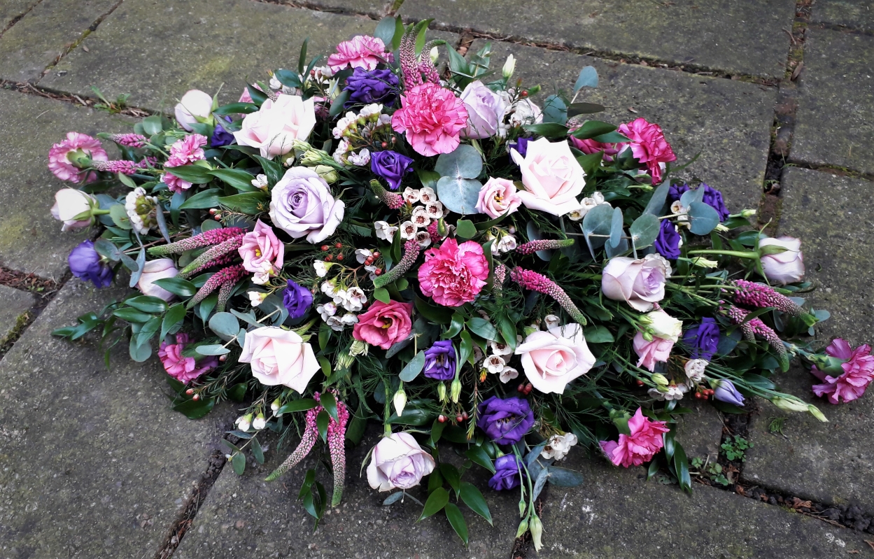 Mixed Coffin Spray